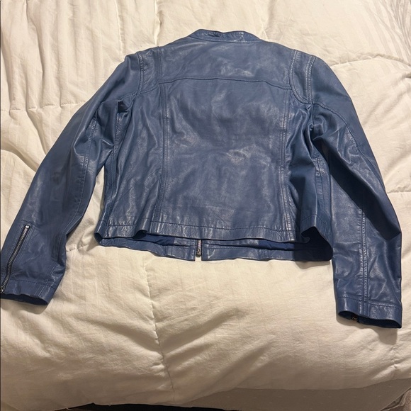 DKNY - Blue Leather Jacket - Medium - Picture 9 of 9